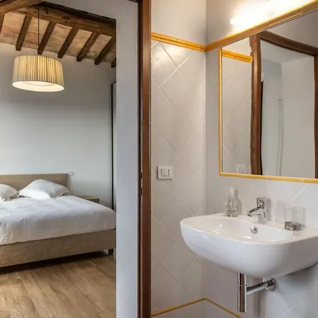 빌라 Chiugi By Posarellivillas 세지아노